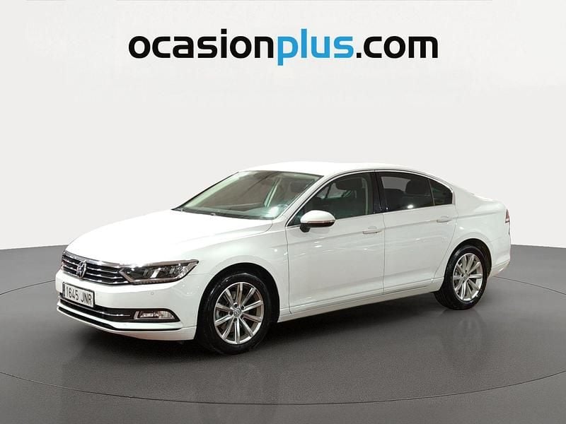 Blanco Usado 2016 VW Passat Advance Berlina | 12.491 € (Buen precio) - Imagen 1/4