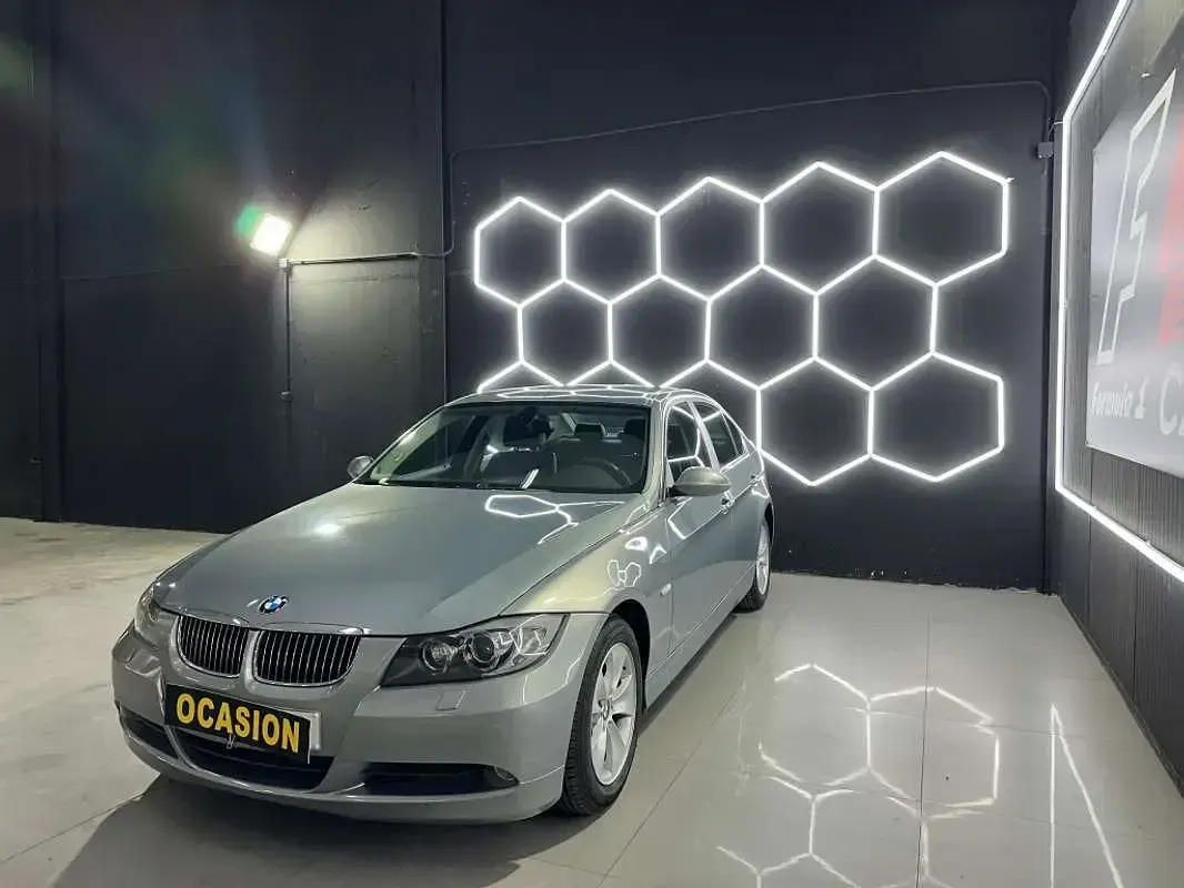 Usado BMW 325 218 CV (160 kW) 2008 Azul Berlina