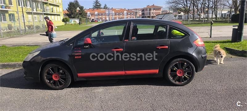 Usado Citroën C4 Exclusive 138 CV (101 kW) 2005 Negro Berlina