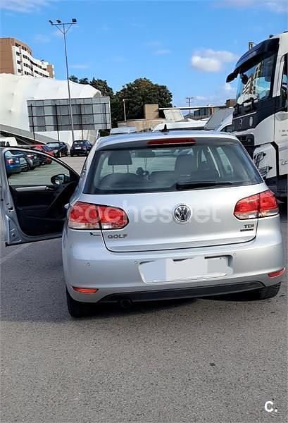 Gris / plata Usado 2011 VW Golf VI Advance Berlina | 7500 € (Precio justo) - Imagen 1/4