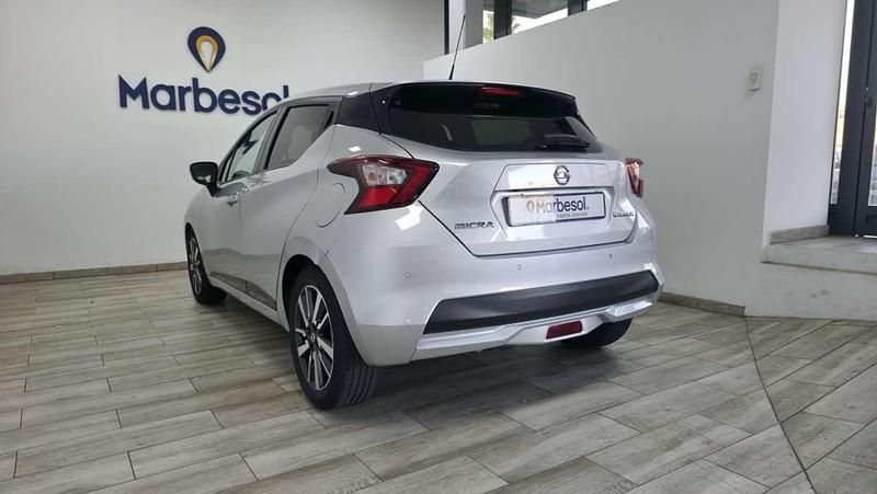 Usado Nissan Micra 92 CV (67 kW) 2021 Plateado Utilitario