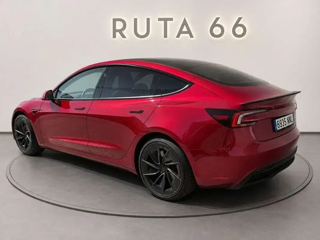 Usado Tesla Model 3 Performance 461 kW (627 CV) 2026 Rojo Berlina