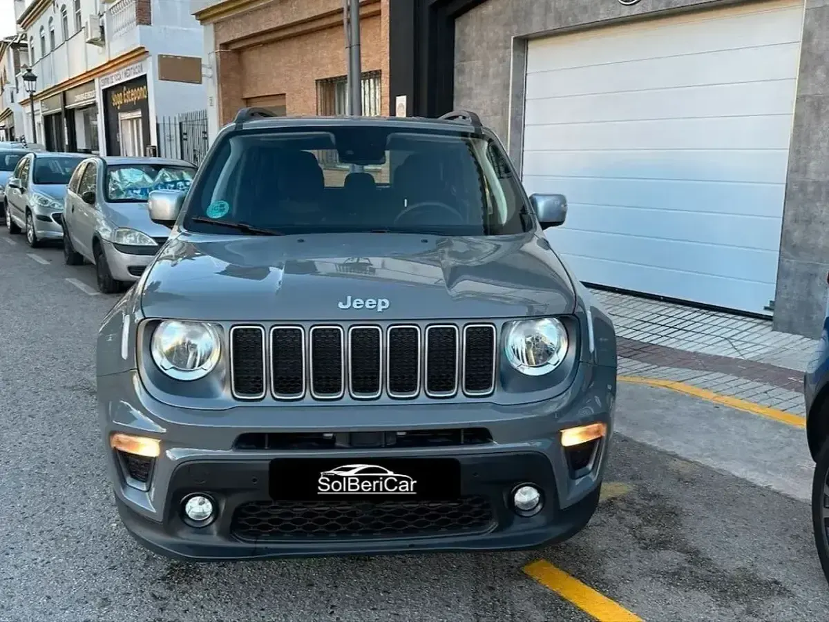 Usado Jeep Renegade Night Eagle 120 CV (88 kW) 2022 Gris SUV