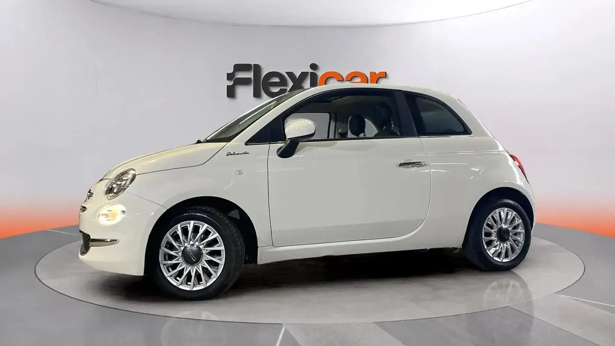 Usado Fiat 500 Dolcevita 71 CV (52 kW) 2023 Blanco Berlina