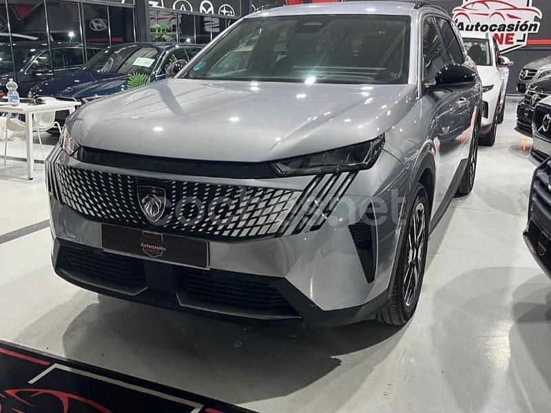 Usado Peugeot 5008 Allure 145 CV (106 kW) 2025 Gris / plata SUV