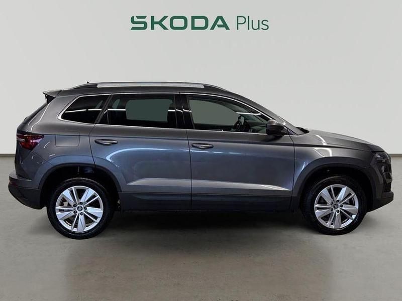 Usado Skoda Karoq Selection 150 CV (110 kW) 2025 Gris SUV