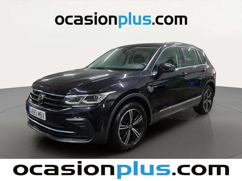 Usado VW Tiguan Life 150 CV (110 kW) 2022 Negro SUV