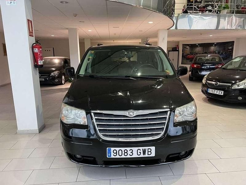 Usado Chrysler Voyager Limited 163 CV (119 kW) 2010 Negro Monovolumen
