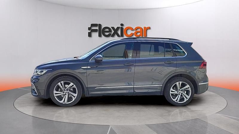 Usado VW Tiguan R-line 150 CV (110 kW) 2021 Gris SUV