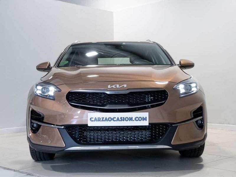 Usado Kia XCeed 120 CV (88 kW) 2022 Amarillo SUV