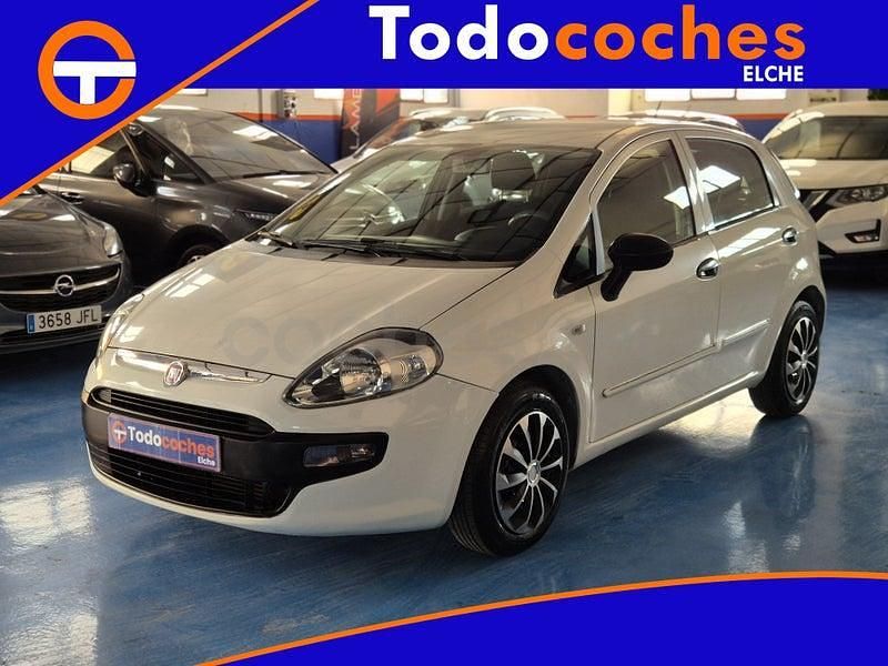 Usado Fiat Punto Evo Life 75 CV (55 kW) 2011 Blanco Utilitario