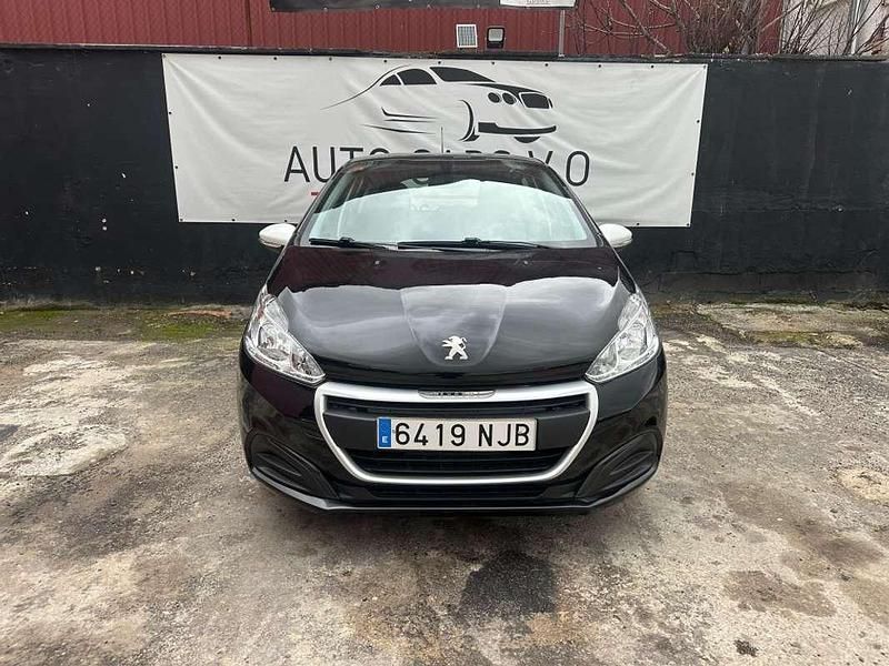 Begagnad Peugeot 208 68 HK (50 kW) 2019 Svart Halvkombi