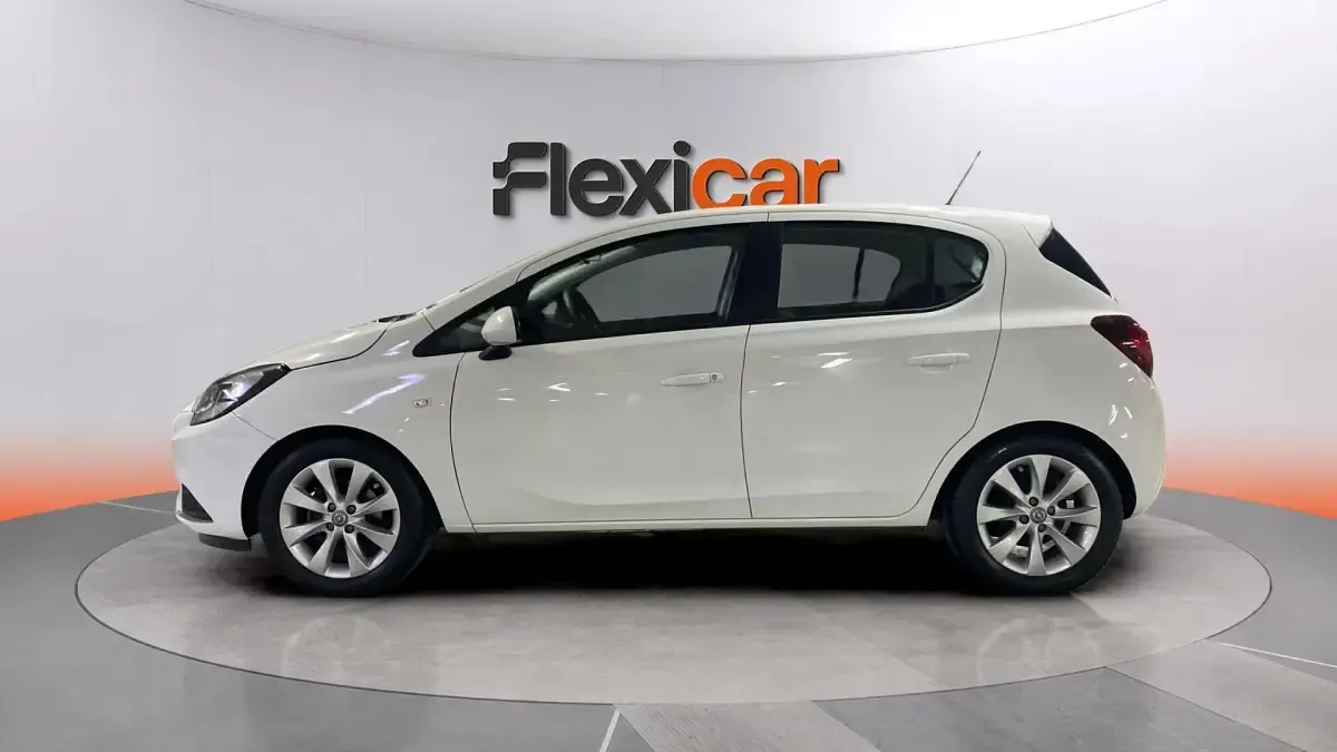 Usado Opel Corsa Business 90 CV (66 kW) 2018 Blanco Utilitario
