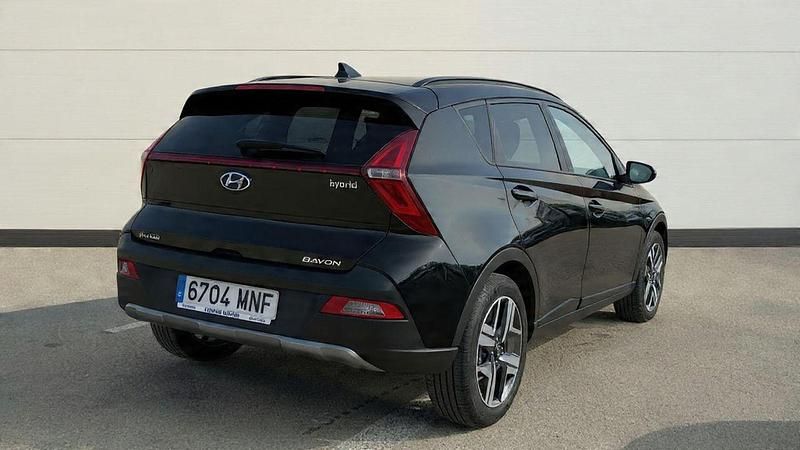 Usado Hyundai Bayon 100 CV (73 kW) 2024 Negro SUV