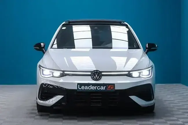 Usado VW Golf VIII R 320 CV (235 kW) 2023 Blanco Berlina