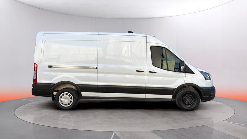 Usado Ford Transit Trend 131 HP (96 kW) 2023 Branco Van