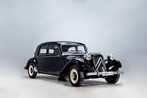 Usado Citroën Traction Avant 56 CV (41 kW) 1955 Negro Familiar