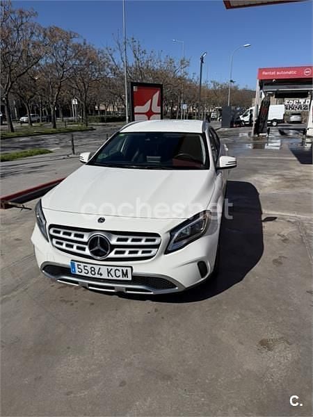 Usado Mercedes GLA200 136 CV (100 kW) 2017 Blanco SUV