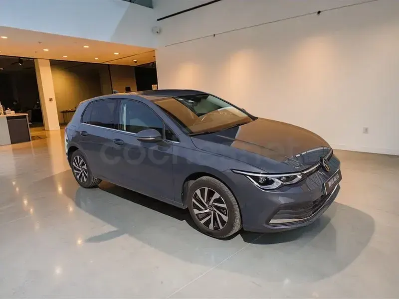 Usado VW Golf VIII 204 CV (150 kW) 2023 Gris / plata Berlina