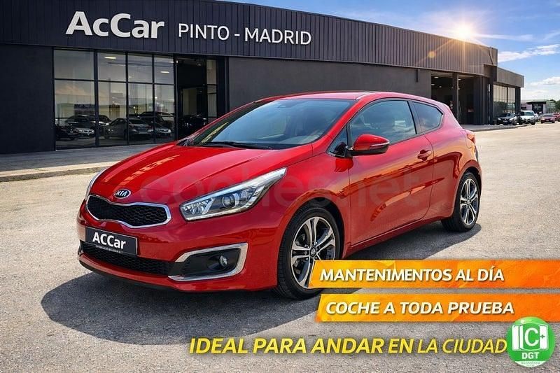 Usado Kia Ceed 120 CV (88 kW) 2017 Rojo Utilitario