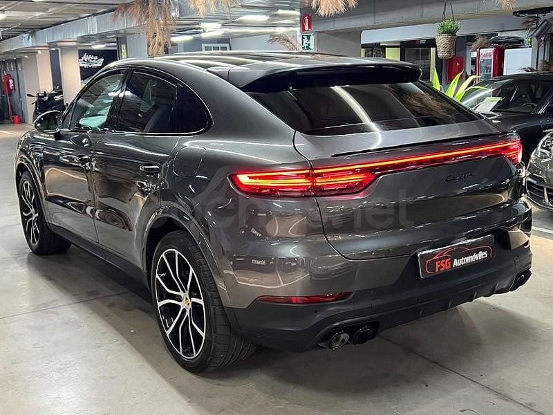 Usado Porsche Cayenne 462 CV (339 kW) 2020 Gris / plata SUV