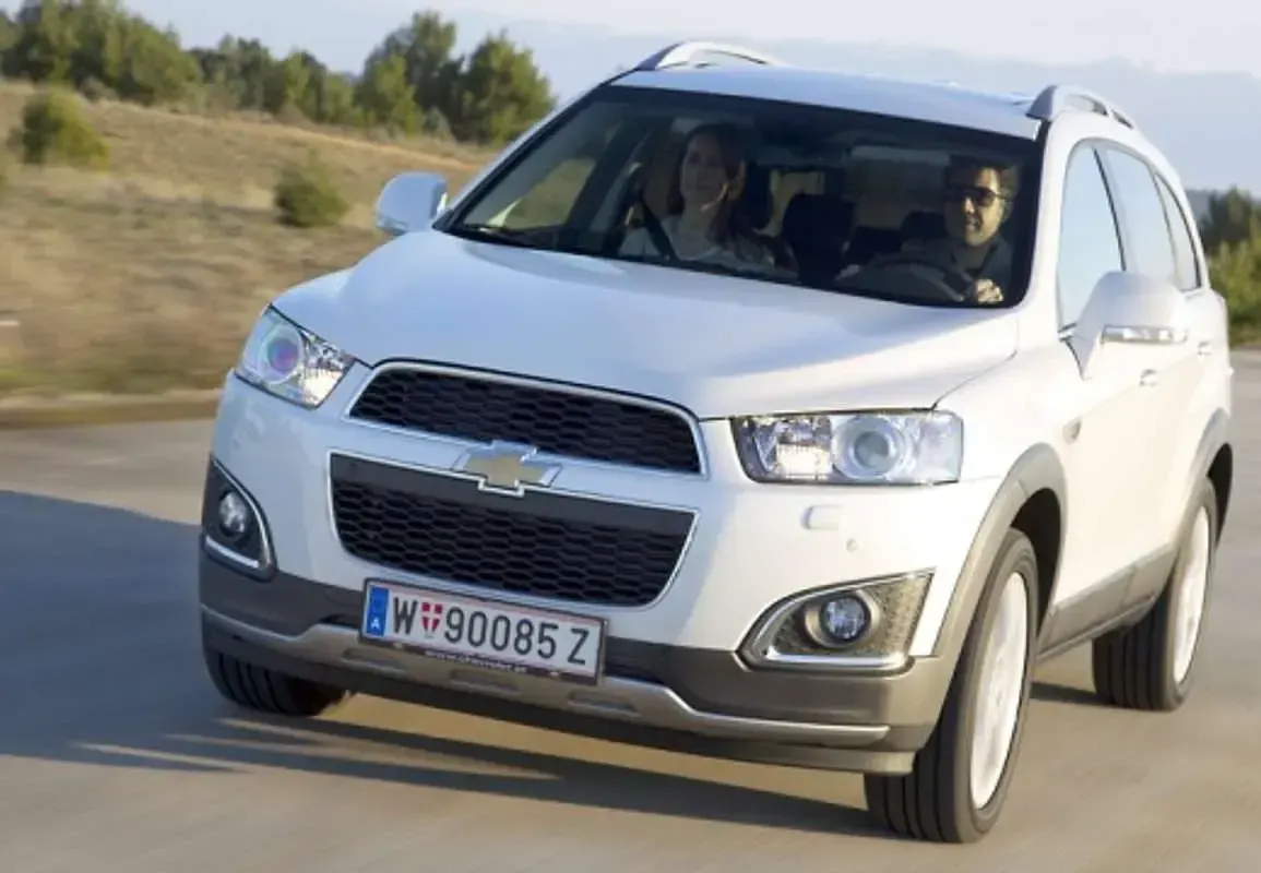 Usado Chevrolet Captiva LT 163 CV (119 kW) 2013 Blanco SUV