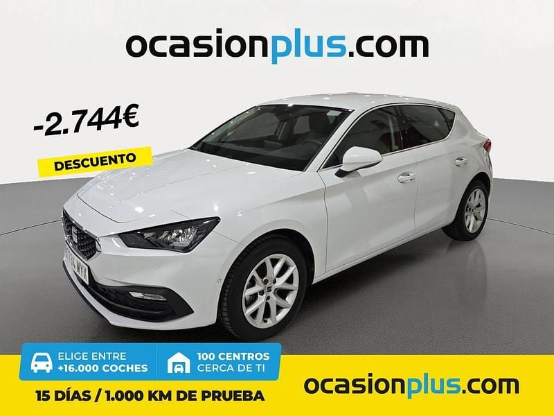 Blanco Usado 2025 Seat Leon Style Berlina | 21.100 € (Buen precio) - Imagen 1/4