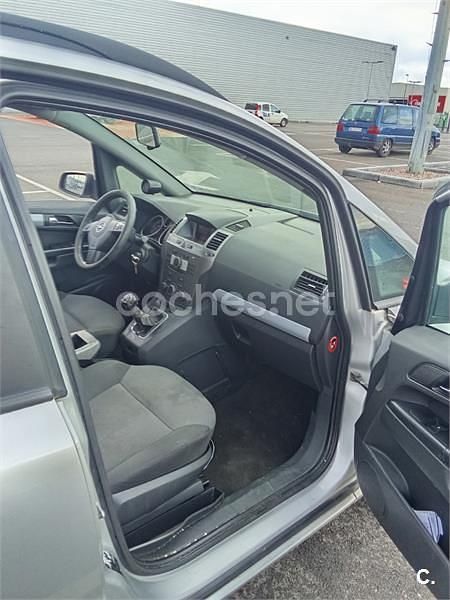 Usado Opel Zafira Enjoy 120 CV (88 kW) 2006 Gris / plata Monovolumen