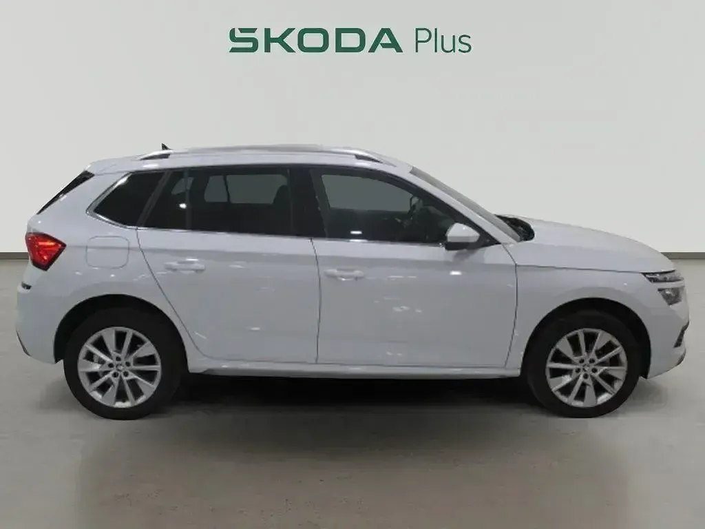 Usado Skoda Kamiq Style 150 CV (110 kW) 2022 Blanco SUV