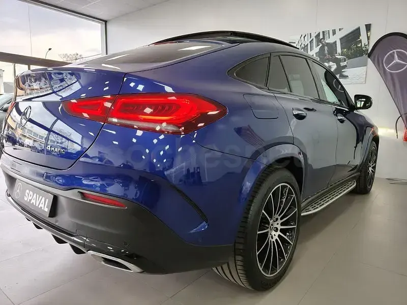 Occasion Mercedes GLE400 330 PK (242 kW) 2022 Blauw Coupé