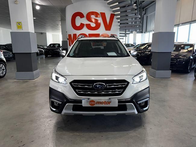 Usado Subaru Outback 175 CV (128 kW) 2023 Blanco Familiar