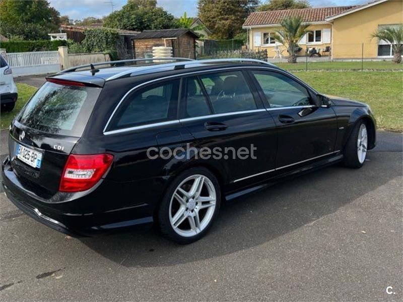 Usado Mercedes C220 Elegance 170 CV (125 kW) 2011 Negro Familiar