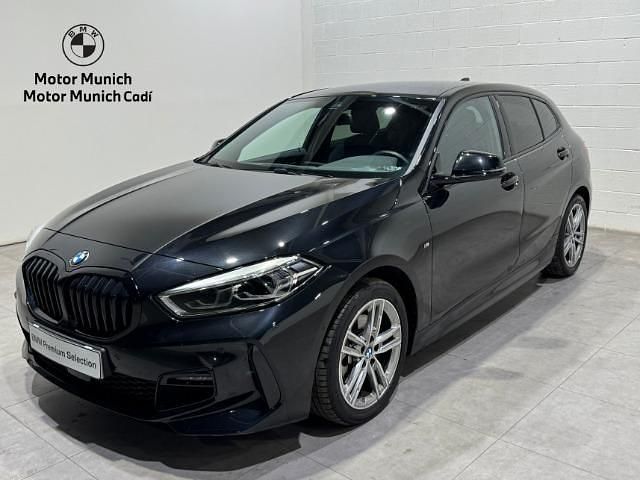 Negro Usado 2024 BMW 118 Comfort Edition Utilitario | 30.790 € (Precio justo) - Imagen 1/4