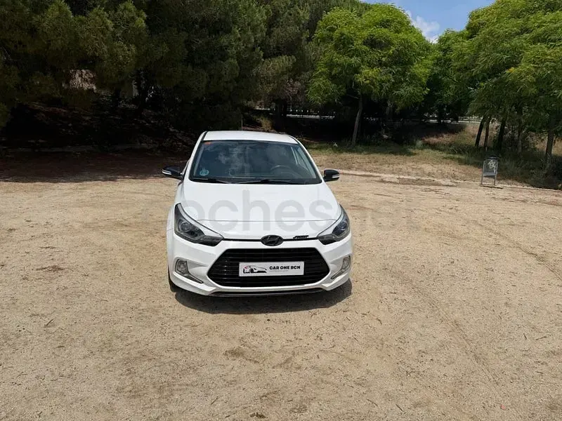 Usado Hyundai i20 Sport 120 CV (88 kW) 2019 Blanco Utilitario