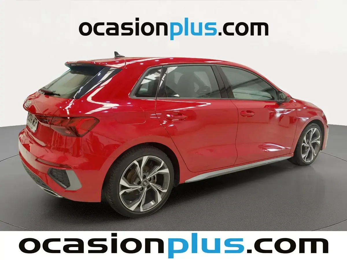 Usado Audi A3 Sportback S-Line 150 CV (110 kW) 2022 Rojo Utilitario