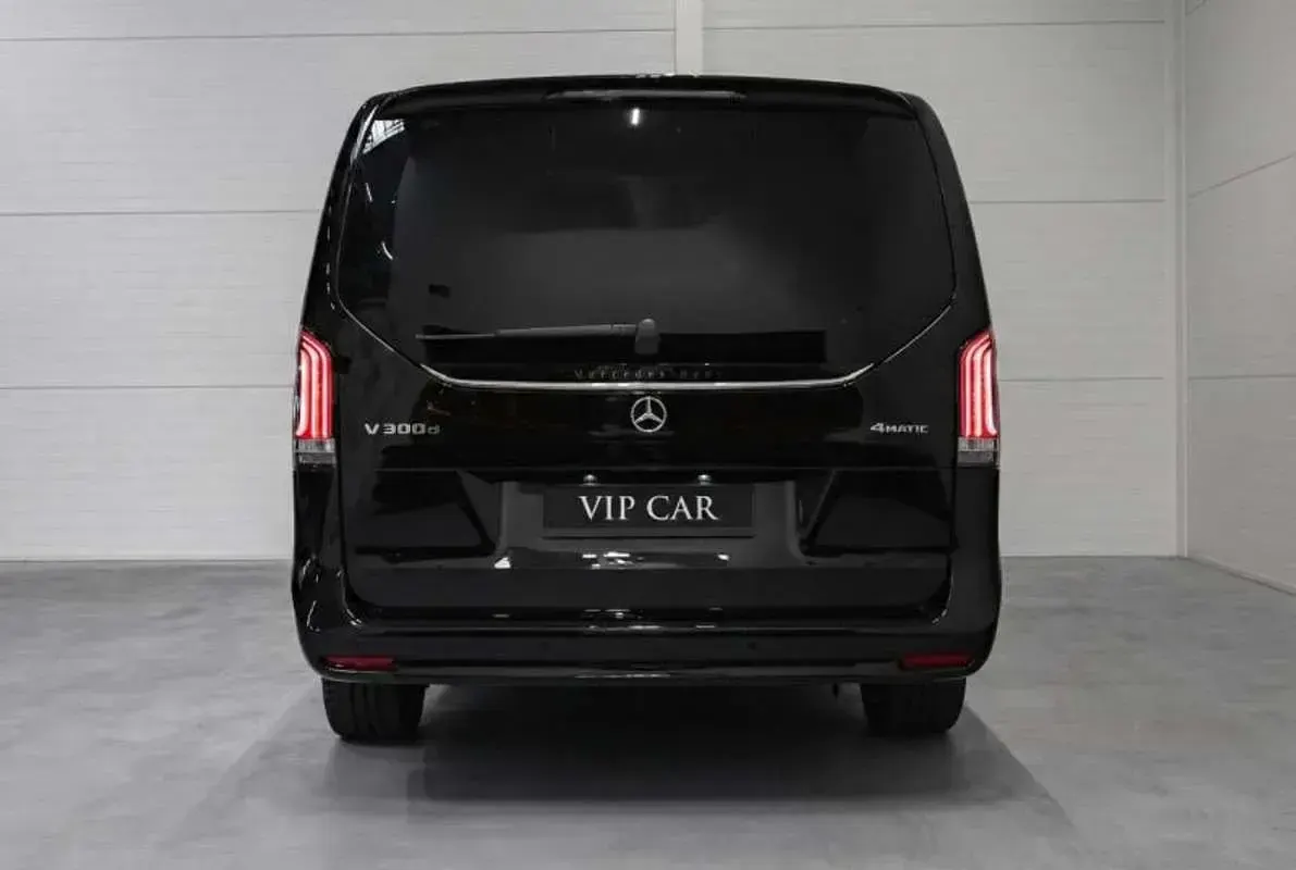 Nuevo Mercedes V300 Style 239 CV (175 kW) 2026 Negro Monovolumen