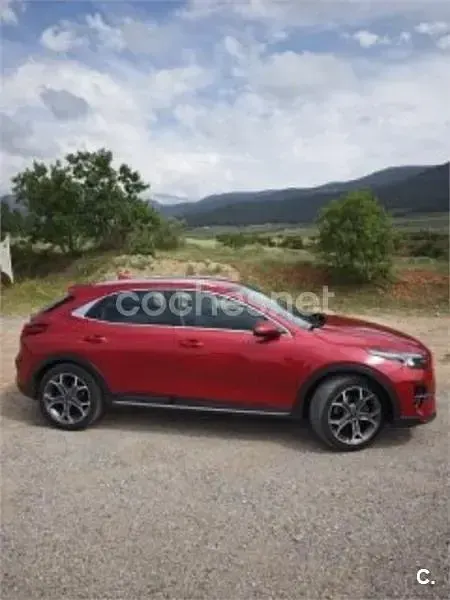 Usado Kia XCeed 120 CV (88 kW) 2020 Rojo SUV