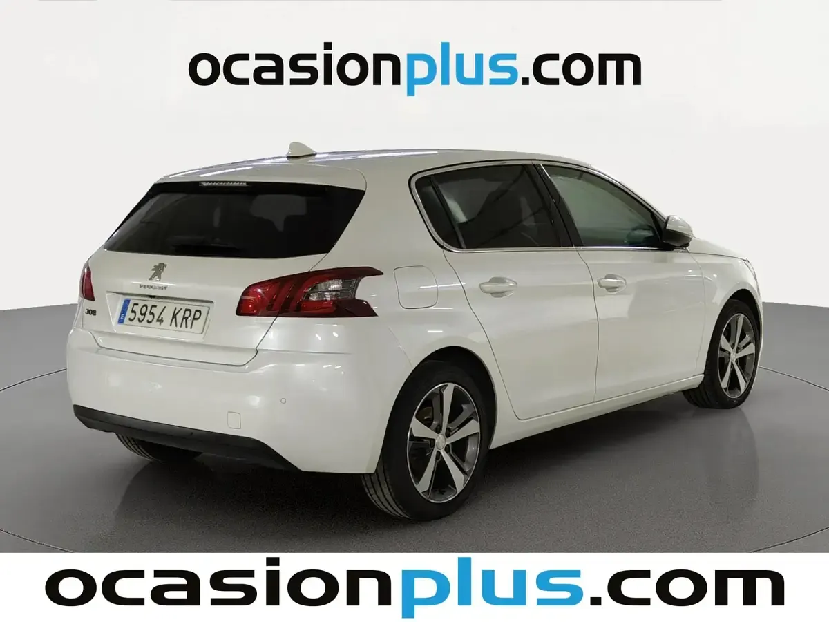 Usado Peugeot 308 Allure 131 CV (96 kW) 2018 Blanco Utilitario