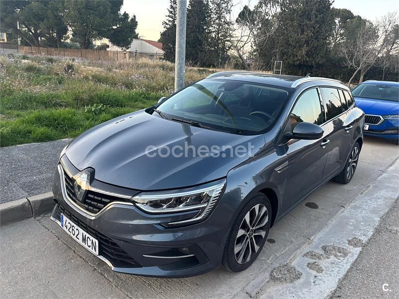 Usado Renault Mégane GrandTour Techno 140 CV (102 kW) 2022 Negro Familiar