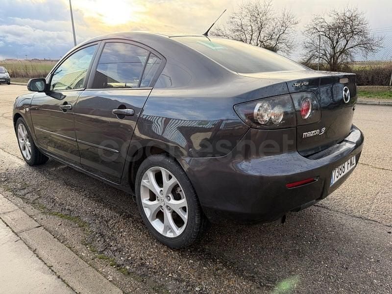 Usado Mazda 3 Sportive 143 CV (105 kW) 2008 Negro Berlina