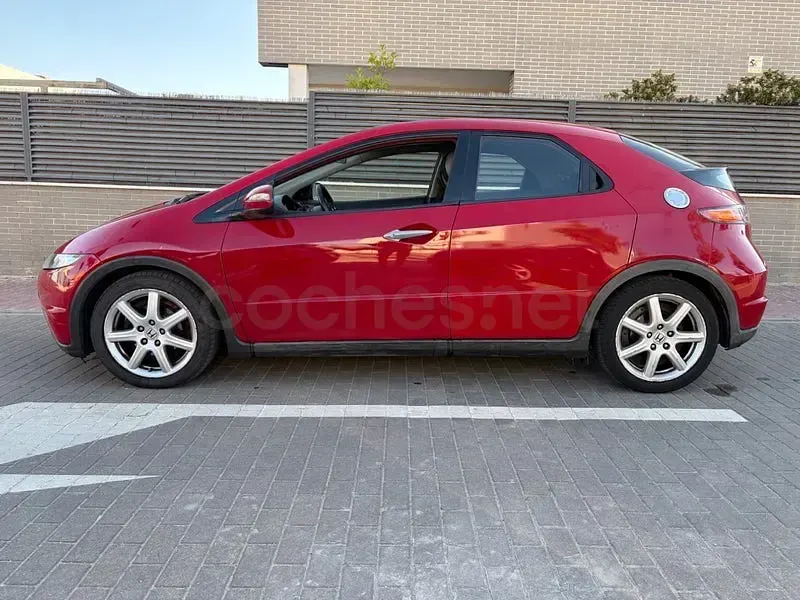 Usado Honda Civic Sport 140 CV (102 kW) 2008 Rojo Berlina