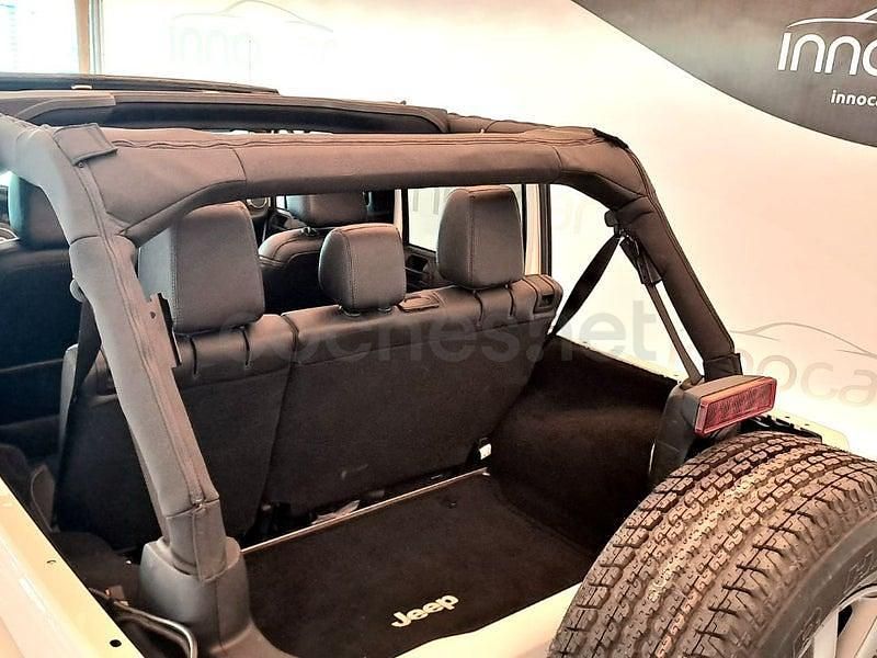 Usado Jeep Wrangler Unlimited 200 CV (147 kW) 2016 Blanco SUV