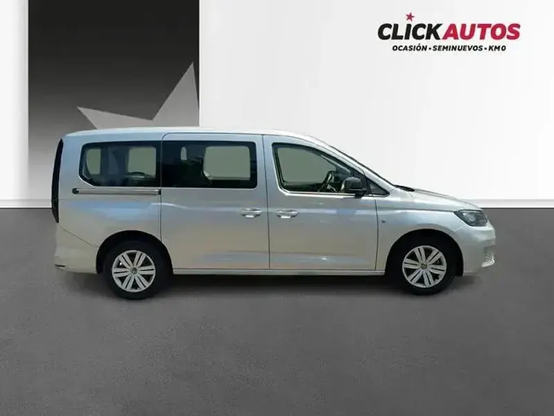 Usado VW Caddy 102 CV (75 kW) 2025 Gris / plata Monovolumen