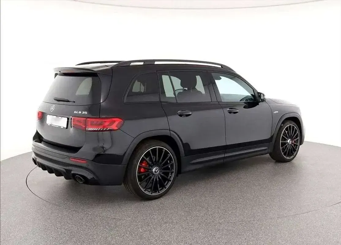 Usado Mercedes GLB35 AMG 306 CV (225 kW) 2022 Negro SUV