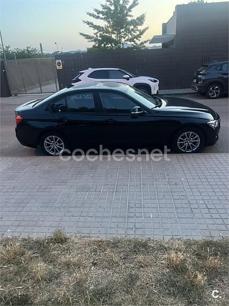 Negro Usado 2013 BMW 318 Berlina | 9000 € (Buen precio) - Imagen 1/4