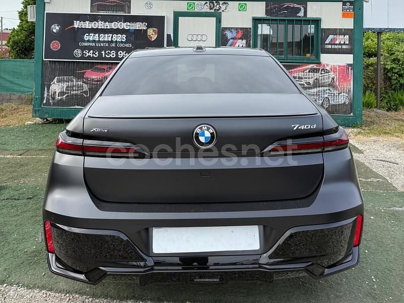 Usado BMW 740 Comfort Edition 299 CV (219 kW) 2023 Gris / plata Berlina