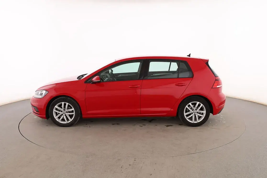 Usado VW Golf VII Edition 130 CV (95 kW) 2020 Rojo Utilitario