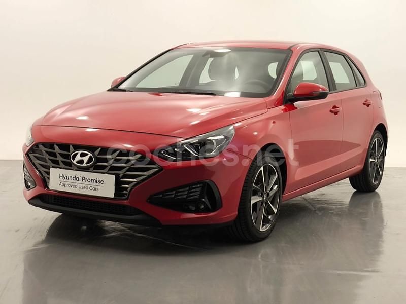 Rojo Usado 2024 Hyundai i30 Berlina | 17.900 € (Buen precio) - Imagen 1/4