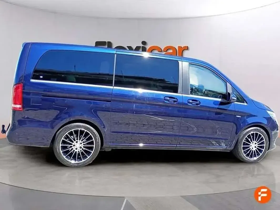 Usado Mercedes V200 Avantgarde 136 CV (100 kW) 2016 Azul Monovolumen