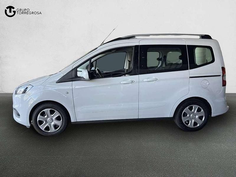 Usado Ford Tourneo Trend 102 CV (75 kW) 2019 Blanco Van